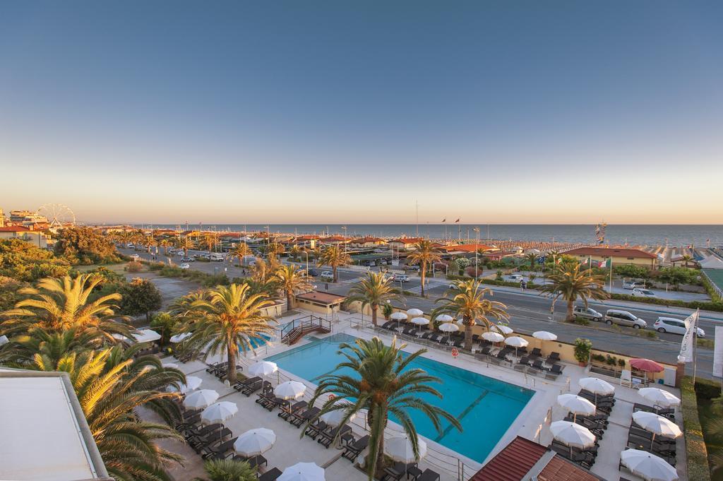 Hotel Caesar Residence & Spa Lido di Camaiore Esterno foto