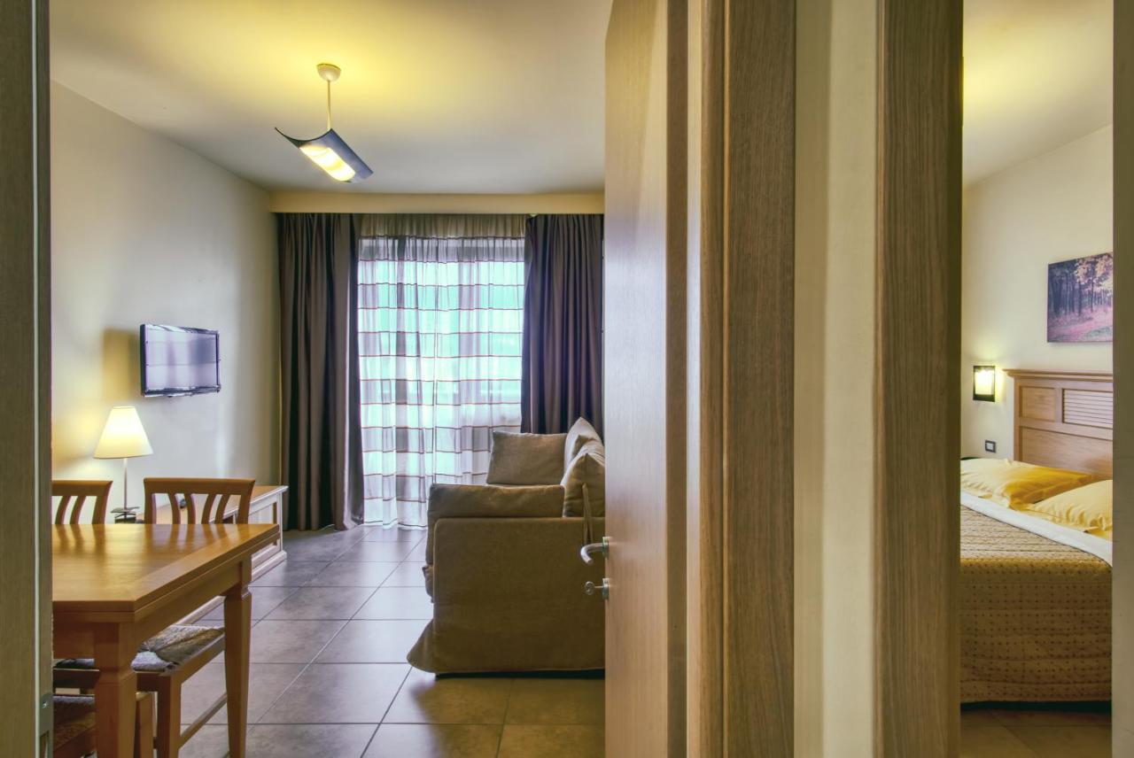 Hotel Caesar Residence & Spa Lido di Camaiore Esterno foto
