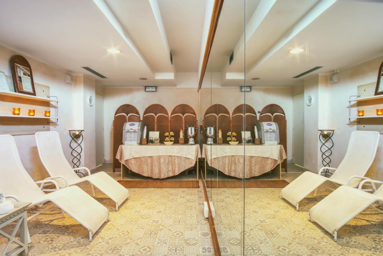 Hotel Caesar Residence & Spa Lido di Camaiore Esterno foto