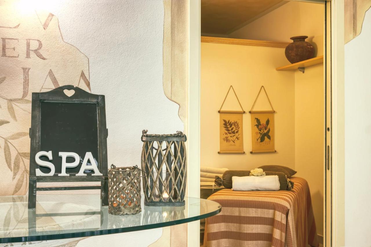 Hotel Caesar Residence & Spa Lido di Camaiore Esterno foto